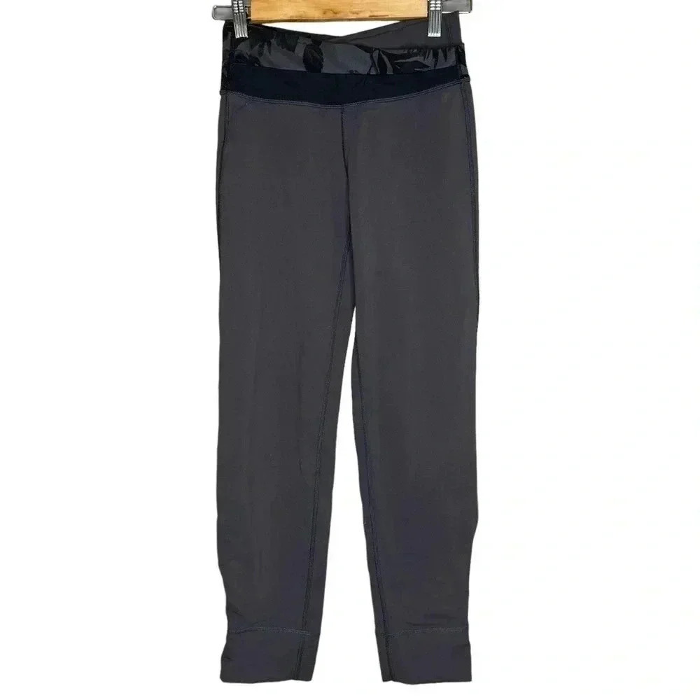Lululemon Athletica Brisk  Bloom Black Soot Pants Size 4